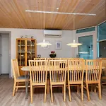 4 Star In Oksbol Oster Vrogum