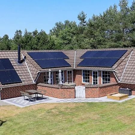 10 Person In Oksb L Holiday home
